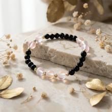 Гривна със златни топчета Любов и Граници