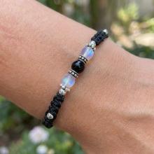 Гривна със сребърни топчета и мъниста