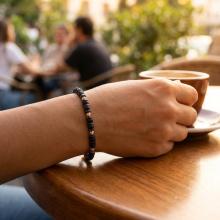 Гривна със златни топчета R5 Гривна със златни топчета R5