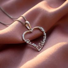 Сребърен медальон във формата на сърце - Мамо, обичам те!