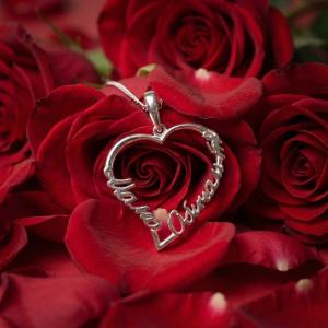 Сребърен медальон във формата на сърце - Мамо, обичам те!