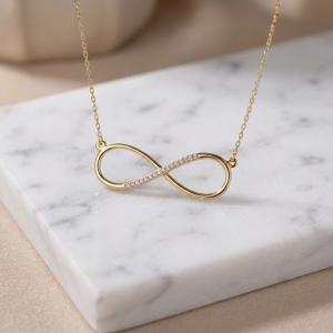 Златно колие безкрайност с циркони 