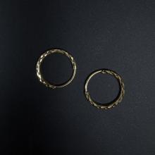 Златни обеци релефни халки