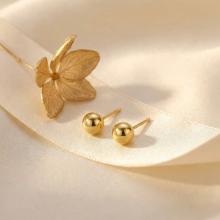 Златни обеци топче 6мм