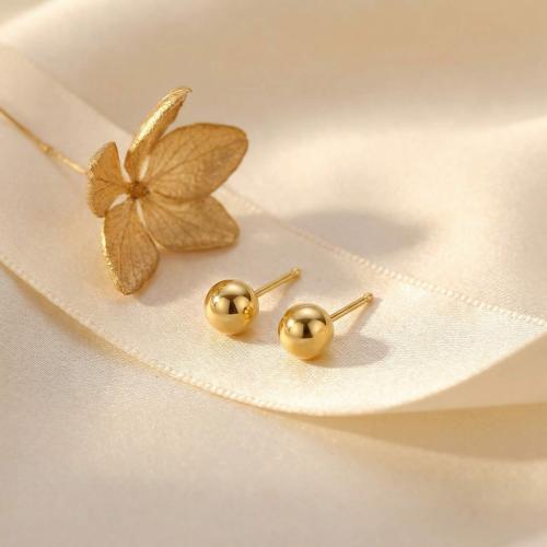 Златни обеци топче 6мм