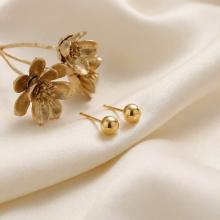 Златни обеци топче 6мм