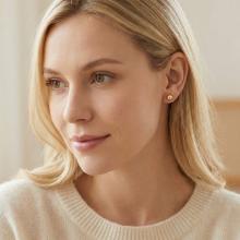 Златни обеци топче 6мм