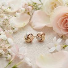 Трицветни златни обеци Love Knot Трицветни златни обеци Love Knot