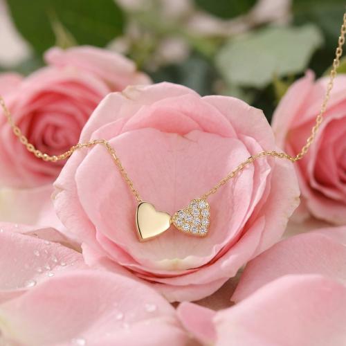 Златно колие Нежни Сърца