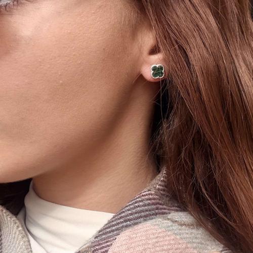 Сребърни обеци One Cleef