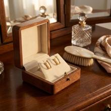 Златни обеци  TIFA