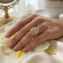 Дамски златен пръстен Flower Bomb