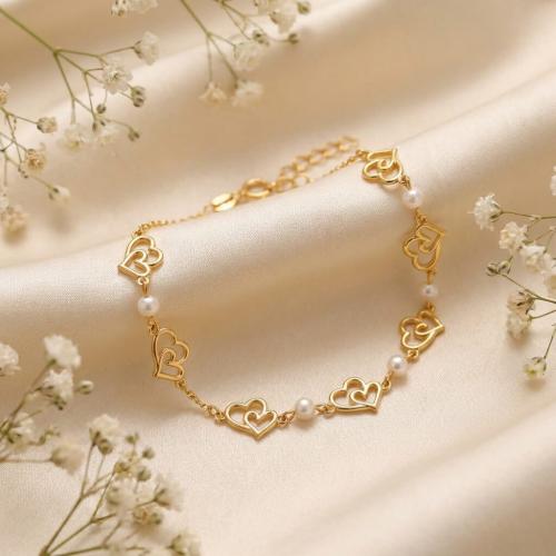 Златна гривна Pure love