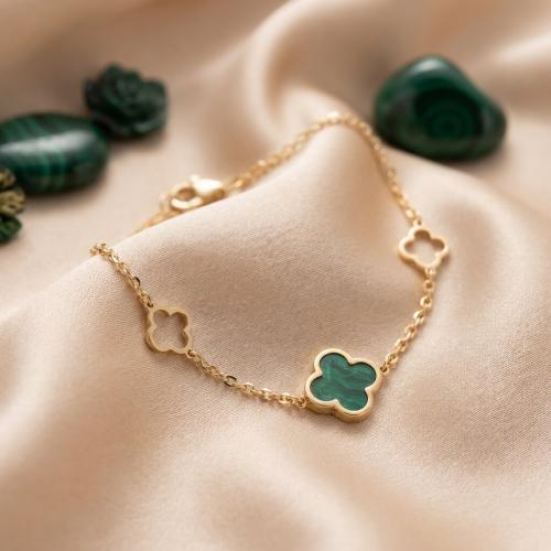 Златна гривна Детелини с малахит