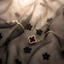 Златна гривна Clover