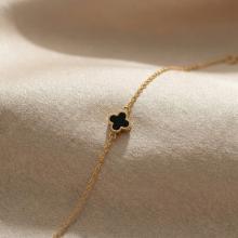 Златна гривна Clover