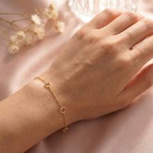 Златна гривна Сърца Златна гривна Сърца