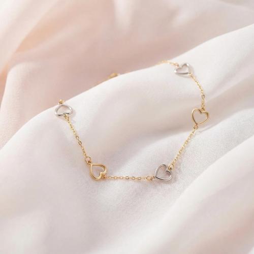 Златна гривна Great love