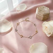 Златна гривна Great love