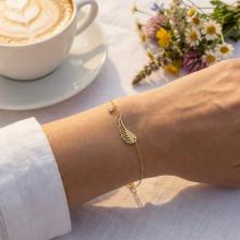 Златна гривна Ангелско крило