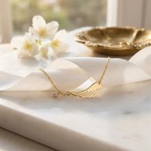 Златна гривна Ангелско крило