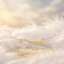 Златна гривна Ангелско крило