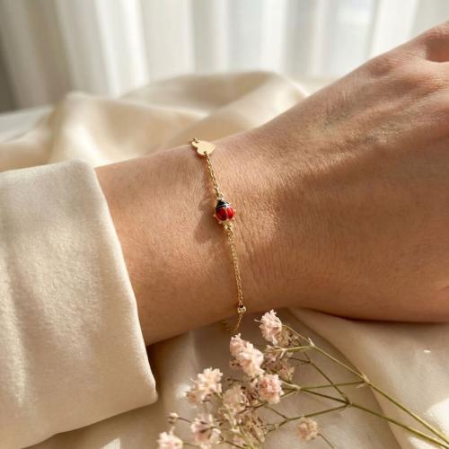 Златна Гривна с калинка