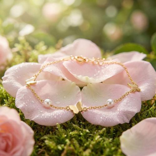 Златна гривна Перлени Пеперуди