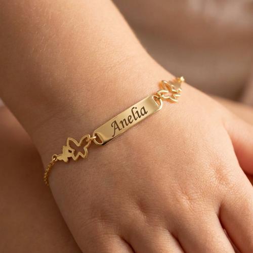 Златна детска гривна Пеперуди