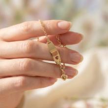 Златна детска гривна с плочкa My Love