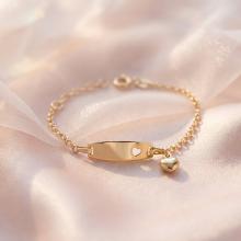 Златна детска гривна с плочкa My Love