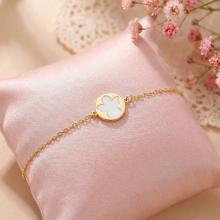 Златна гривна с Ангелче Златна гривна с Ангелче