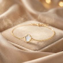 Златна гривна с Ангелче Златна гривна с Ангелче