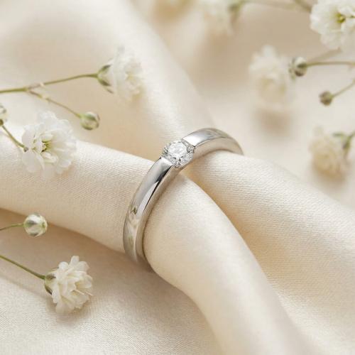 Дамски златен пръстен ONE