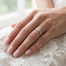 Дамски златен пръстен ONE Дамски златен пръстен ONE