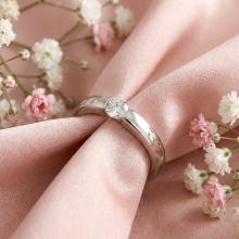 Дамски златен пръстен ONE Дамски златен пръстен ONE