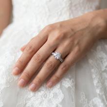 Дамски златен пръстен Queen Victoria Дамски златен пръстен Queen Victoria