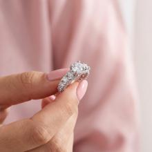 Дамски златен пръстен Queen Charlotte Дамски златен пръстен Queen Charlotte