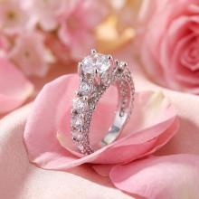 Дамски златен пръстен Queen Charlotte Дамски златен пръстен Queen Charlotte