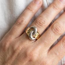 Дамски златен пръстен Прегръдка Дамски златен пръстен Прегръдка