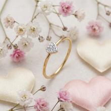 Дамски златен пръстен Love Дамски златен пръстен Love