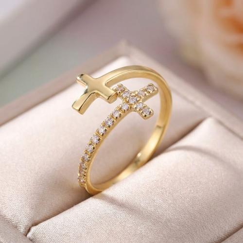 Дамски златен пръстен Cross