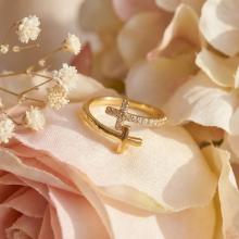 Дамски златен пръстен Cross