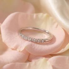 Дамски златен пръстен