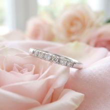 Дамски златен пръстен