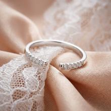 Дамски златен пръстен