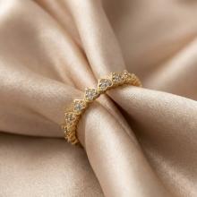 Дамски златен пръстен Сърца