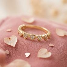 Дамски златен пръстен Сърца