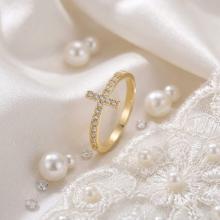 Дамски златен пръстен Cross