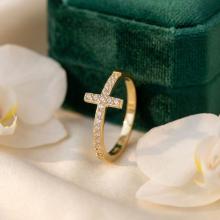 Дамски златен пръстен Cross